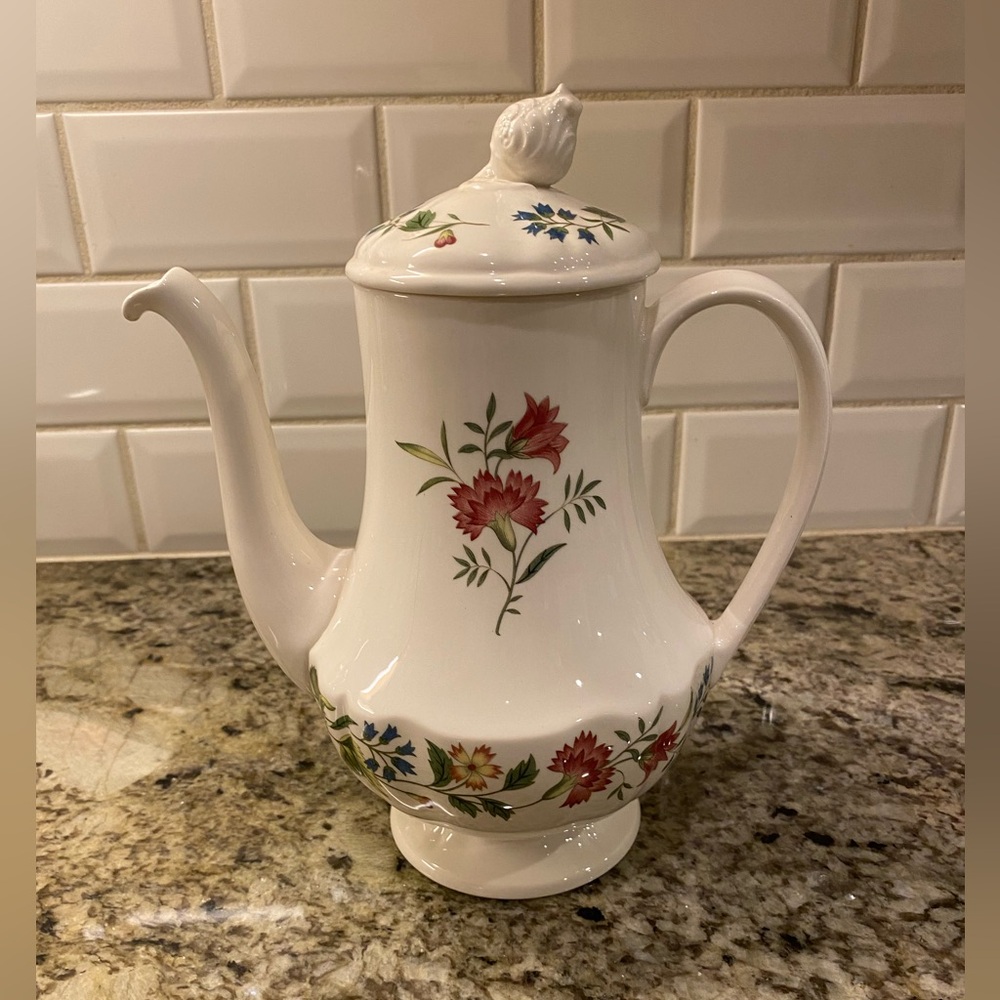 Vintage Wedgwood Etruria DERWENT Coffee Pot with Lid Barlaston England